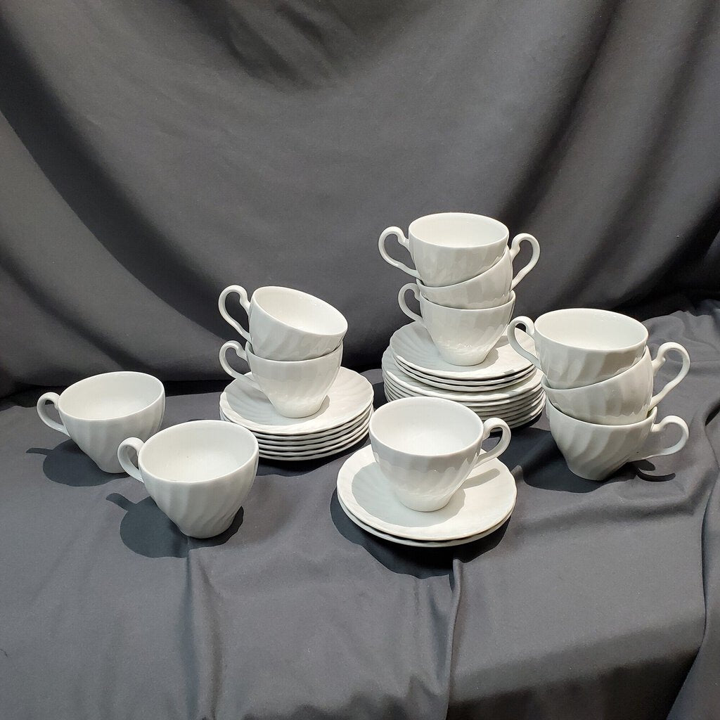 30pc Tea Set W Plates, England