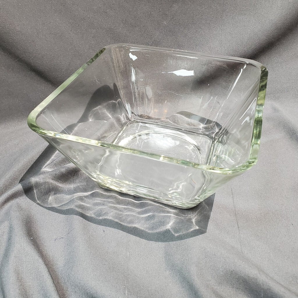 Tapered Square Vase, Glass, Size: 8x8x4