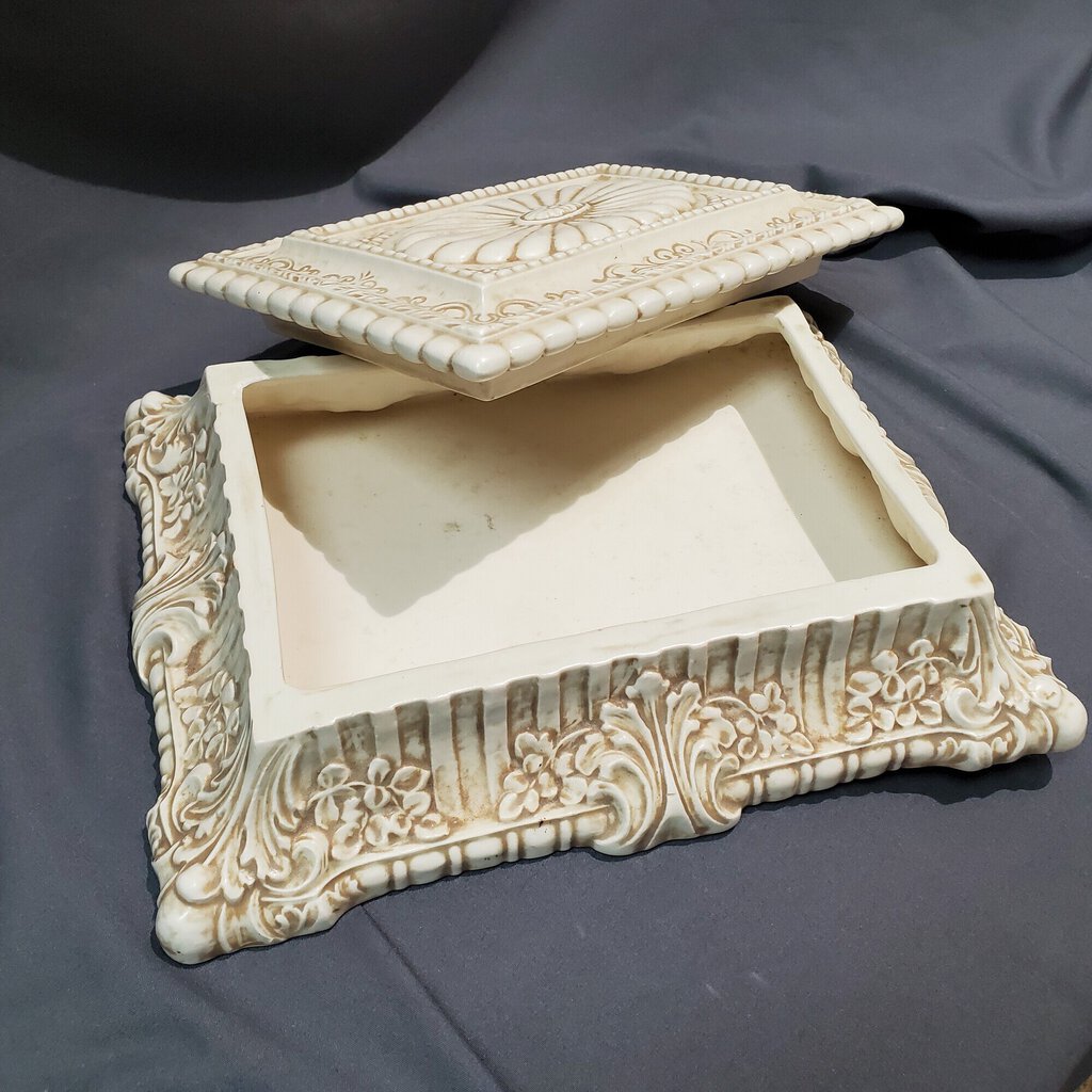 HM Decorative Box, Cream, Size: 11x9