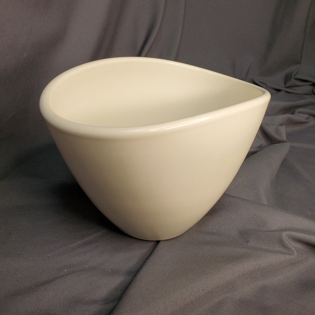 MCM German Vase, White, Size: 9x6x6