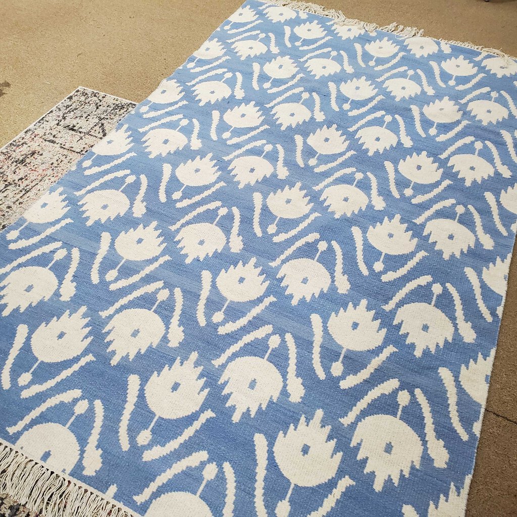Hand Woven Wool Ikat Floral Rug