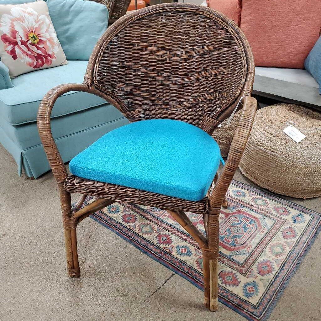 Wicker chair with cushion