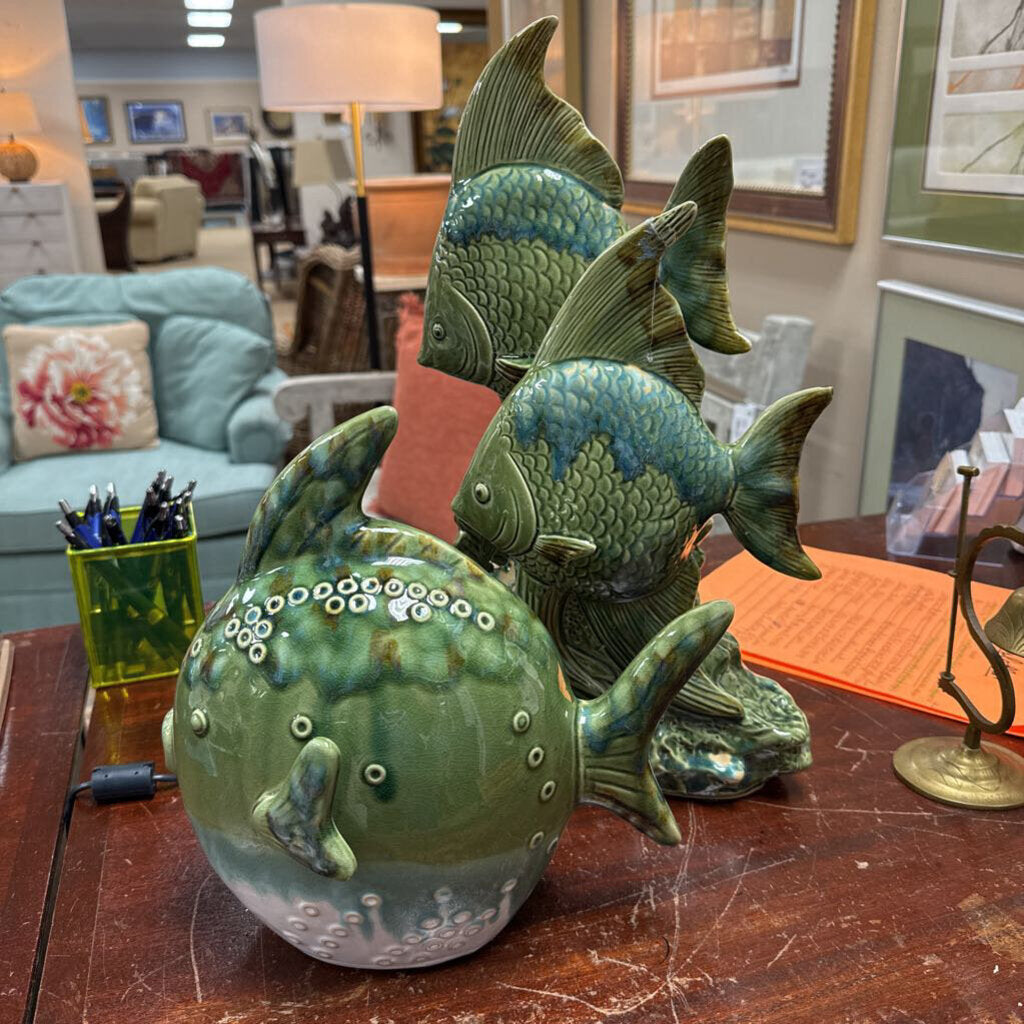 2pc green fish ceramic decor