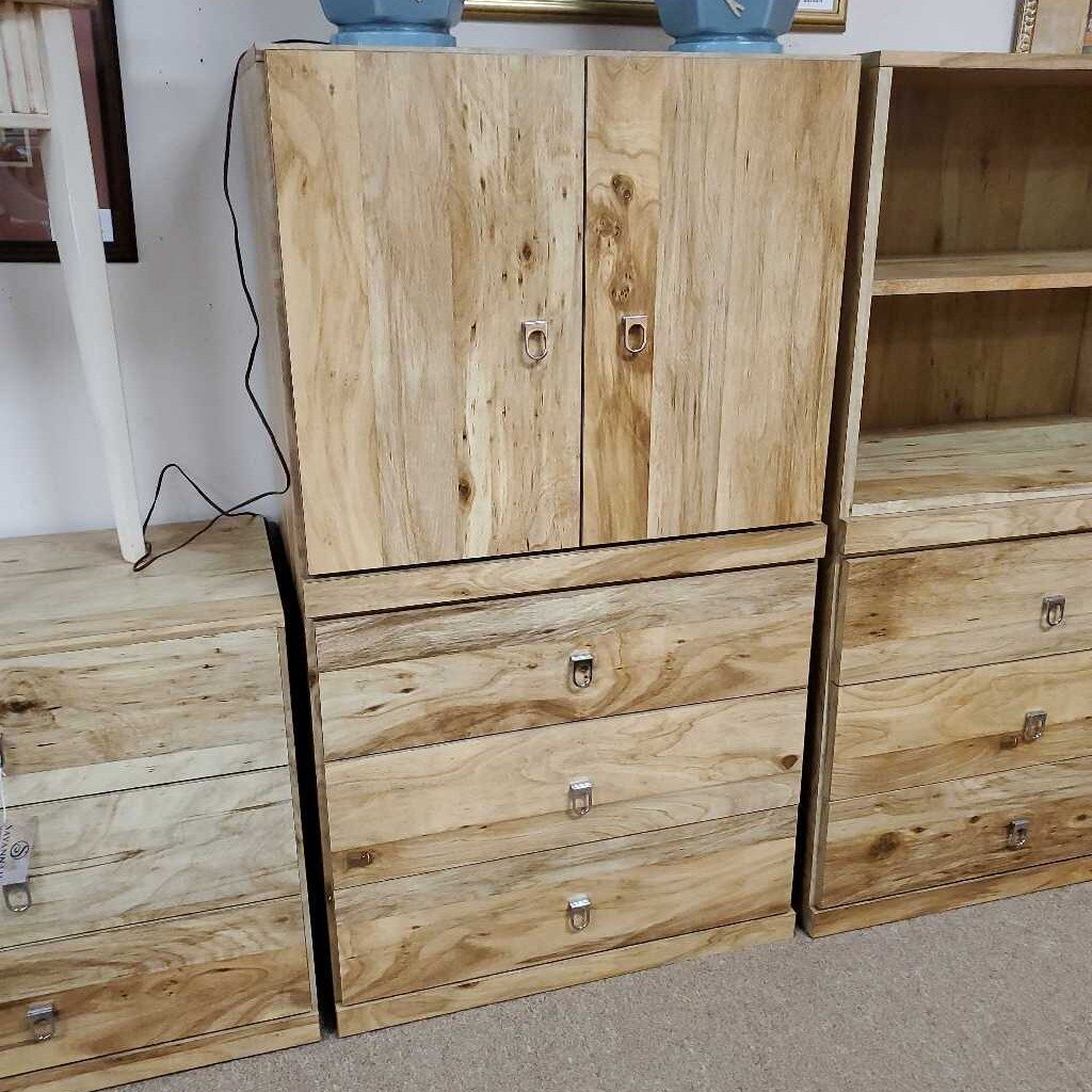 Chest/cabinet natural