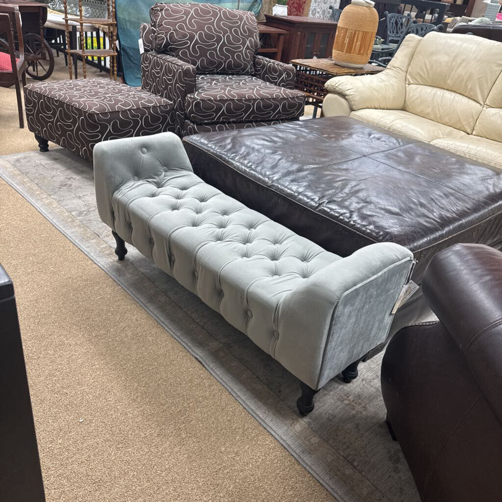 Velvet bench