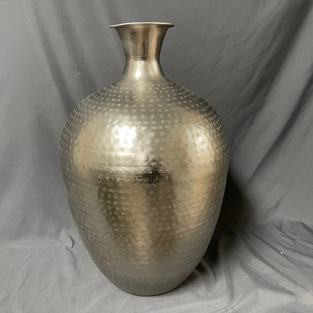 *NEW* Hammered Metal Jar