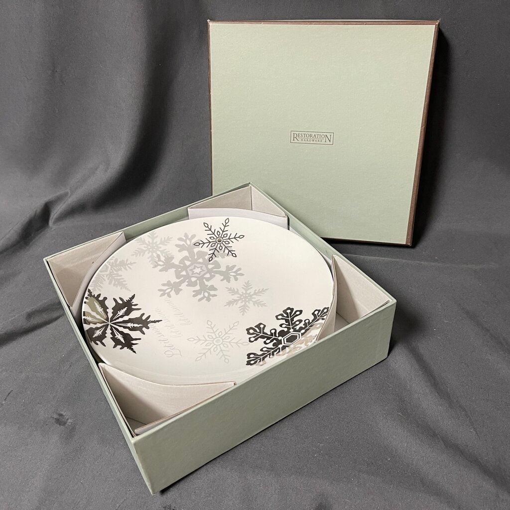 Set/4 8" Snowflake Dessert Plates