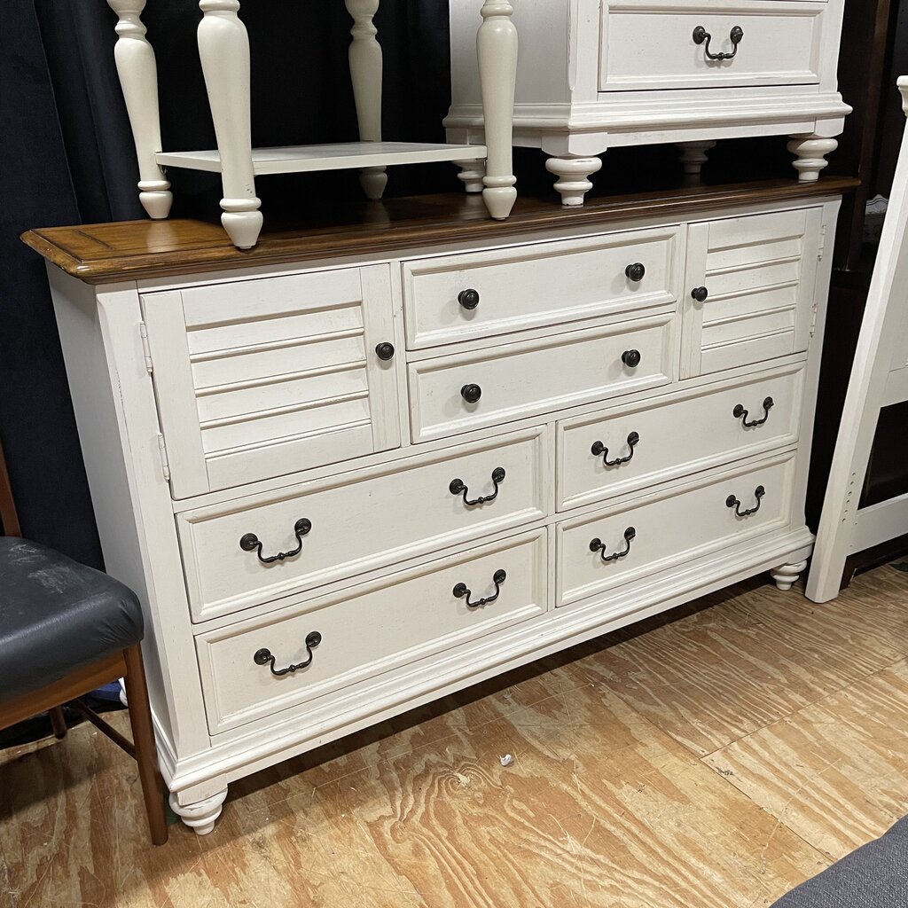 Newport Collection Dresser