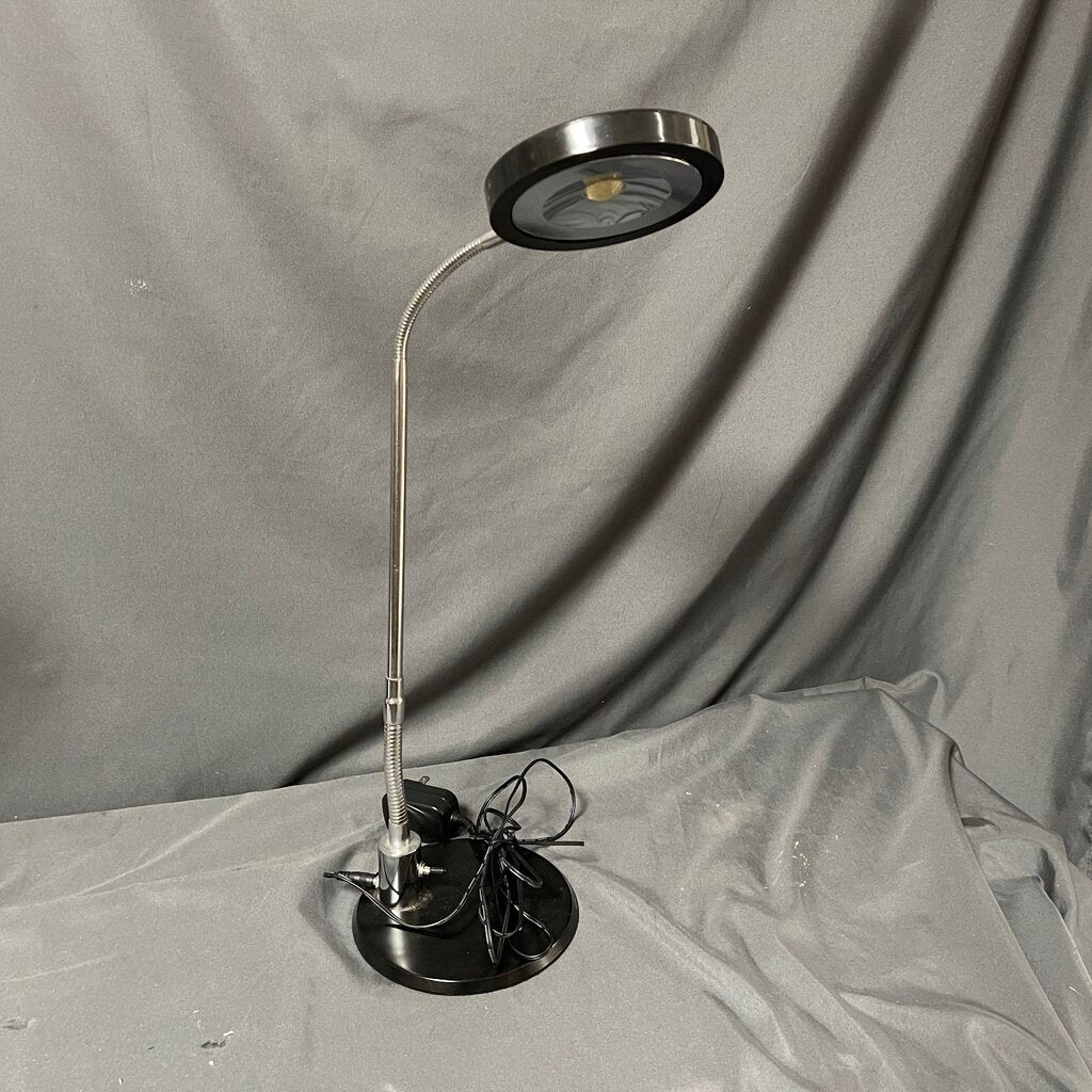 Slim LED Gooseneck Desk Lamp