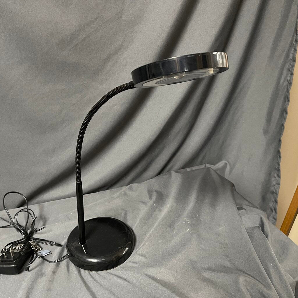Slim LED Gooseneck Desk Lamp