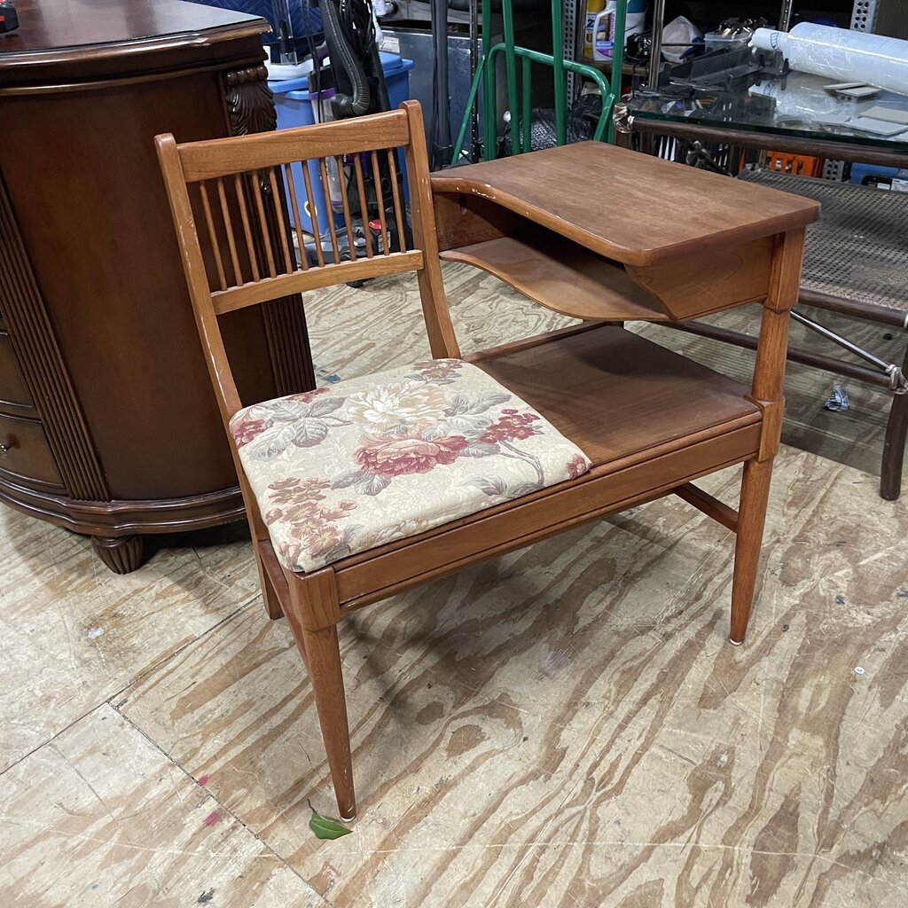 Vintage Gossip Bench