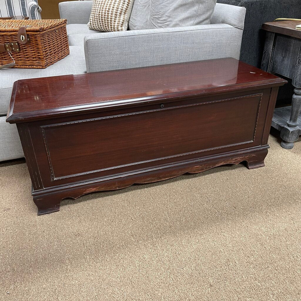 Lane Cedar Hope Chest (no key)