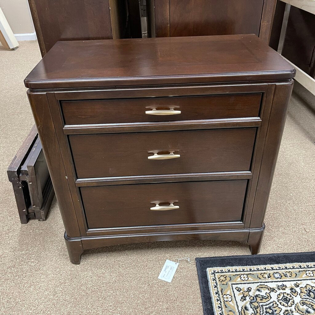 3-Drawer Nightstand