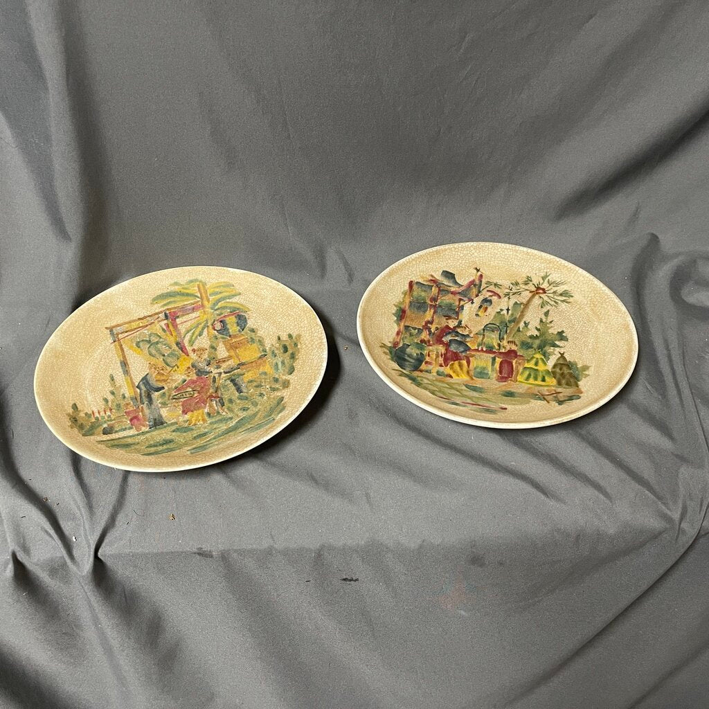 Pair Chinoiserie Decorative Plates