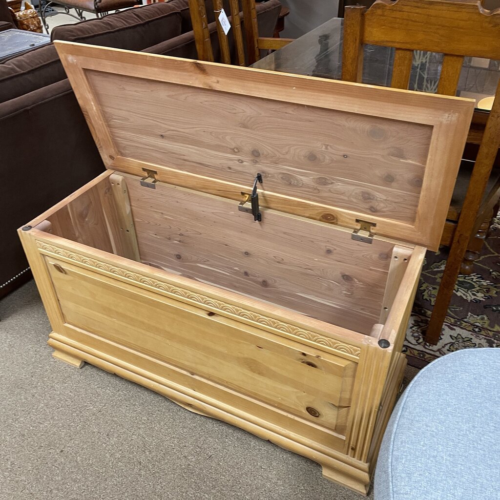 Cedar Lined Pine Blanket Chest