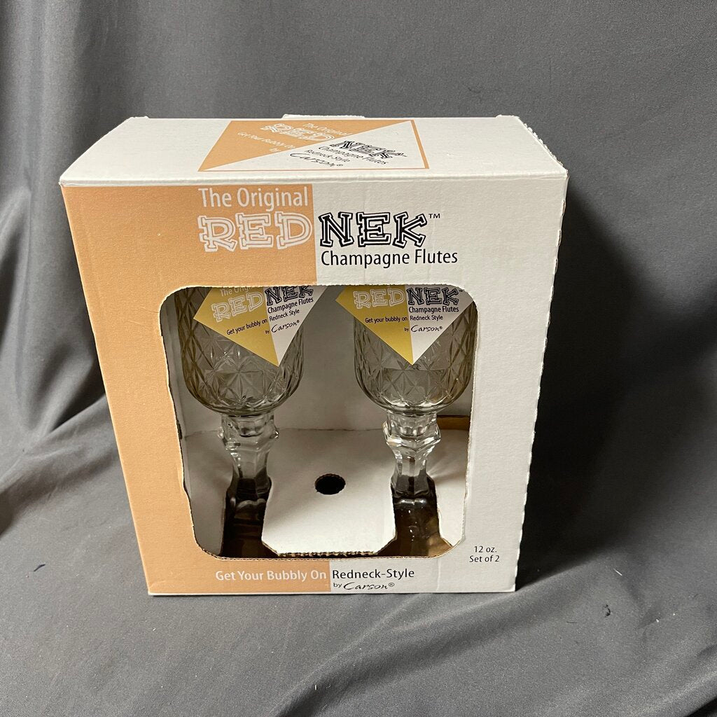 *NEW* Pair Champagne Glasses