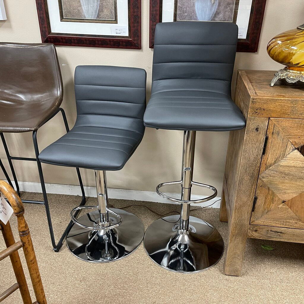 *NEW* Pair Adjustable Bar Stools