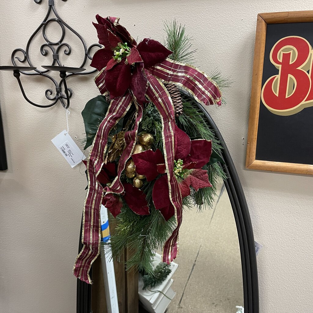 Hanging Poinsettia Garland Decor