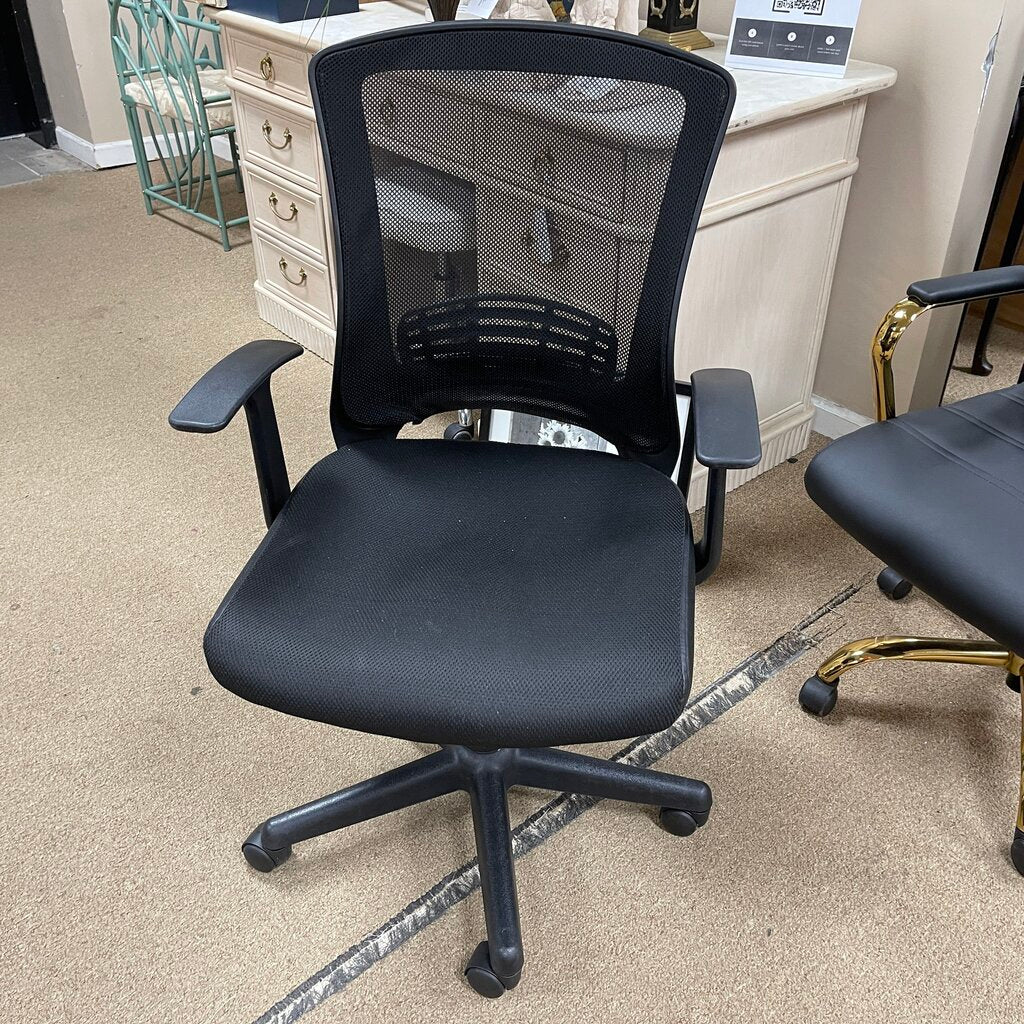 Adjustable Mesh Rolling Office Chair