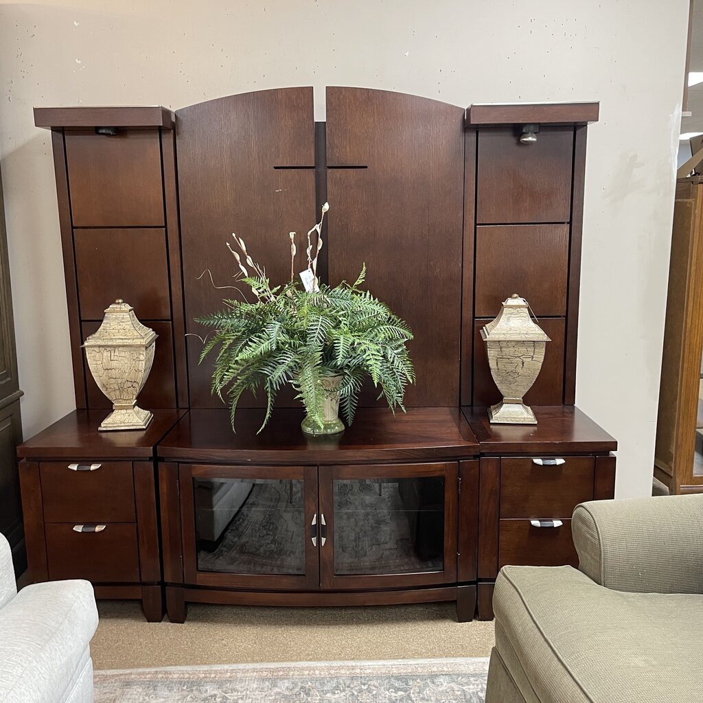 4-pc Entertainment Console