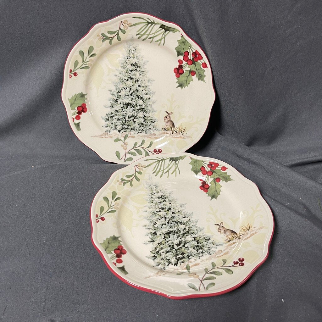 Pair Heritage Collection Christmas Plates