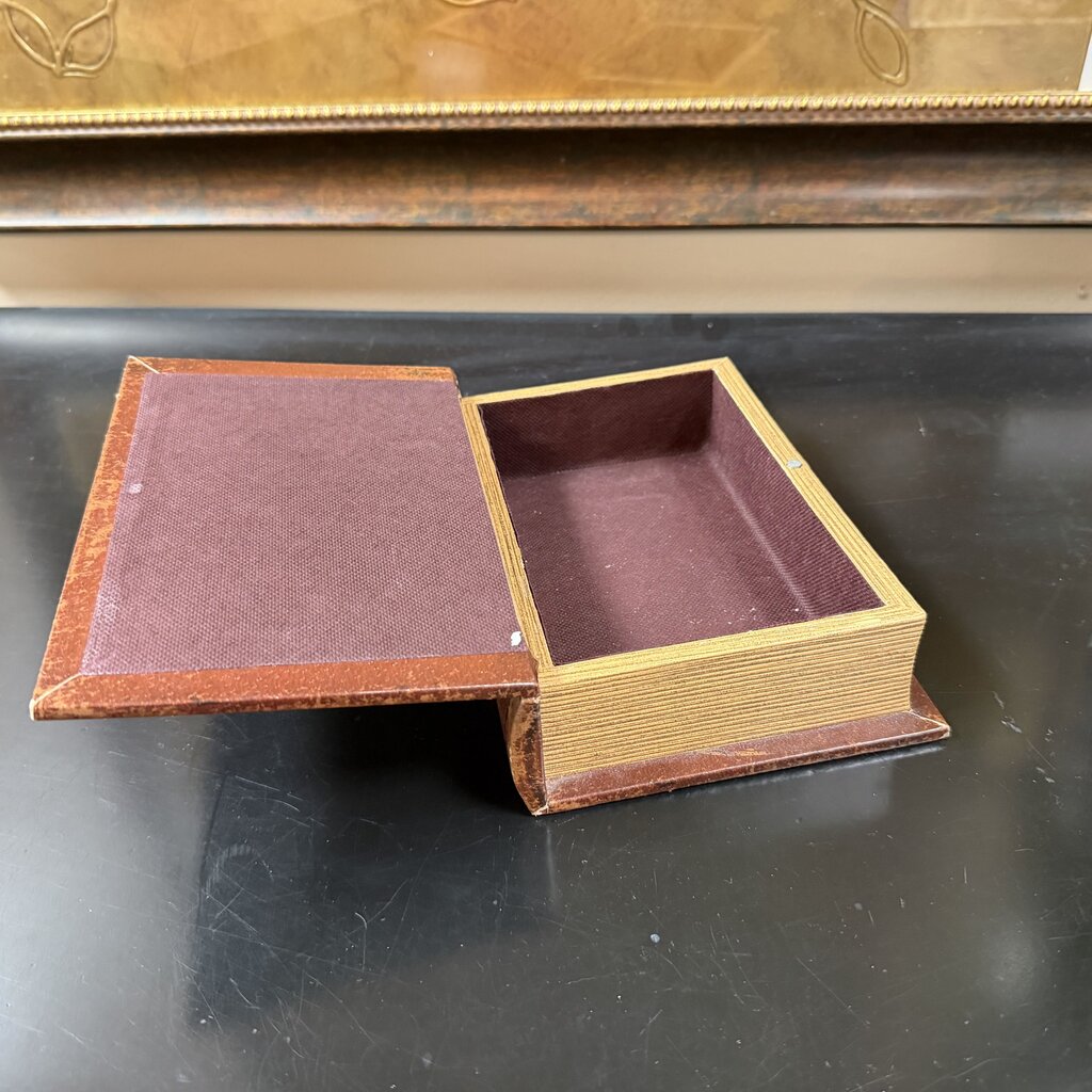 Gulliver's Travels Book Box