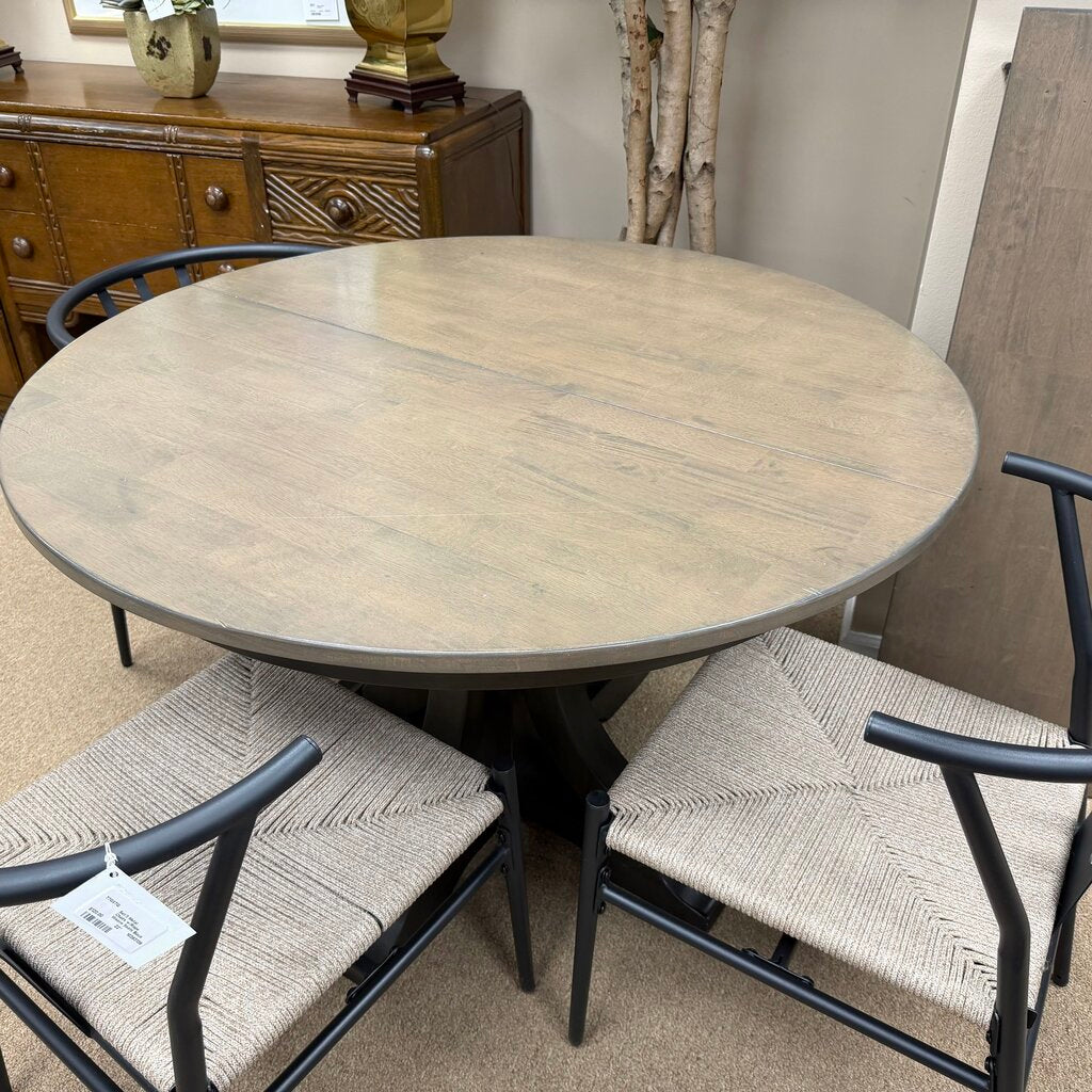 Round Dining Table + 1-18" Leaf