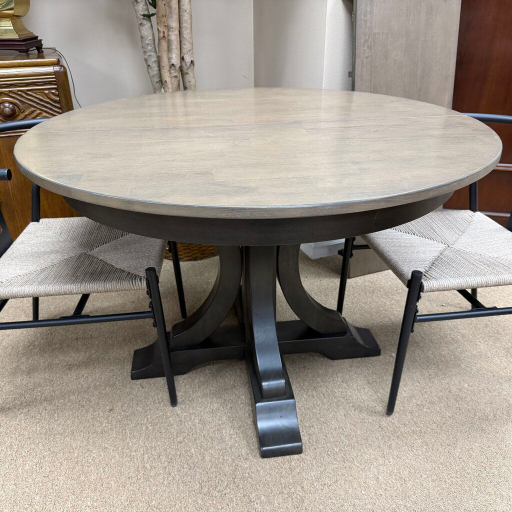 Round Dining Table + 1-18" Leaf