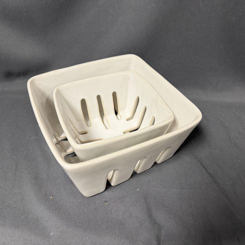 Set/2 Ceramic Berry Bowls