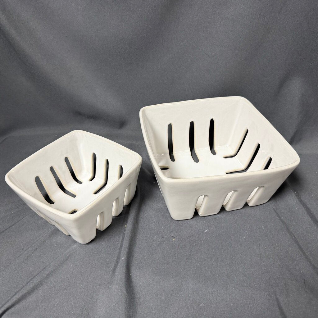 Set/2 Ceramic Berry Bowls