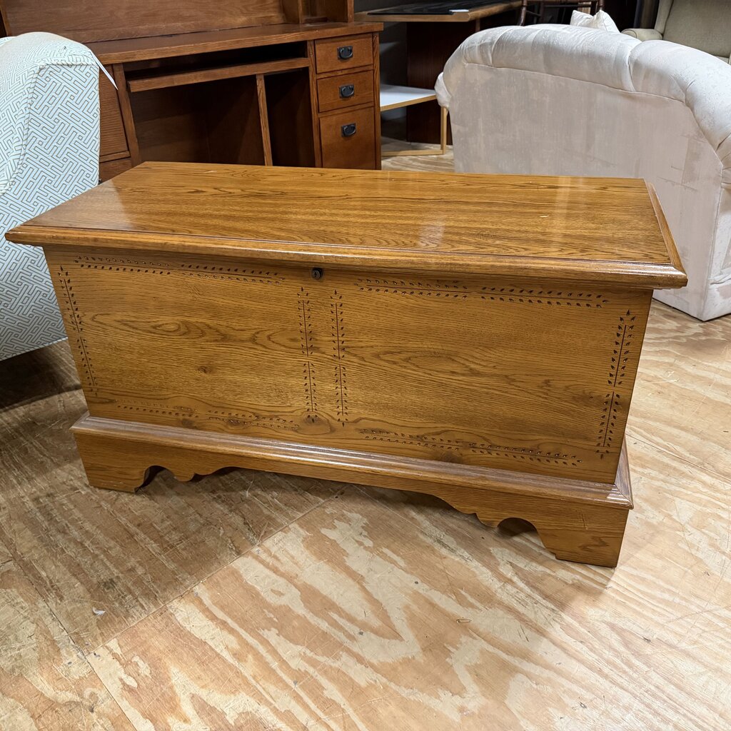 Cedar Lined Blanket/Hope Chest