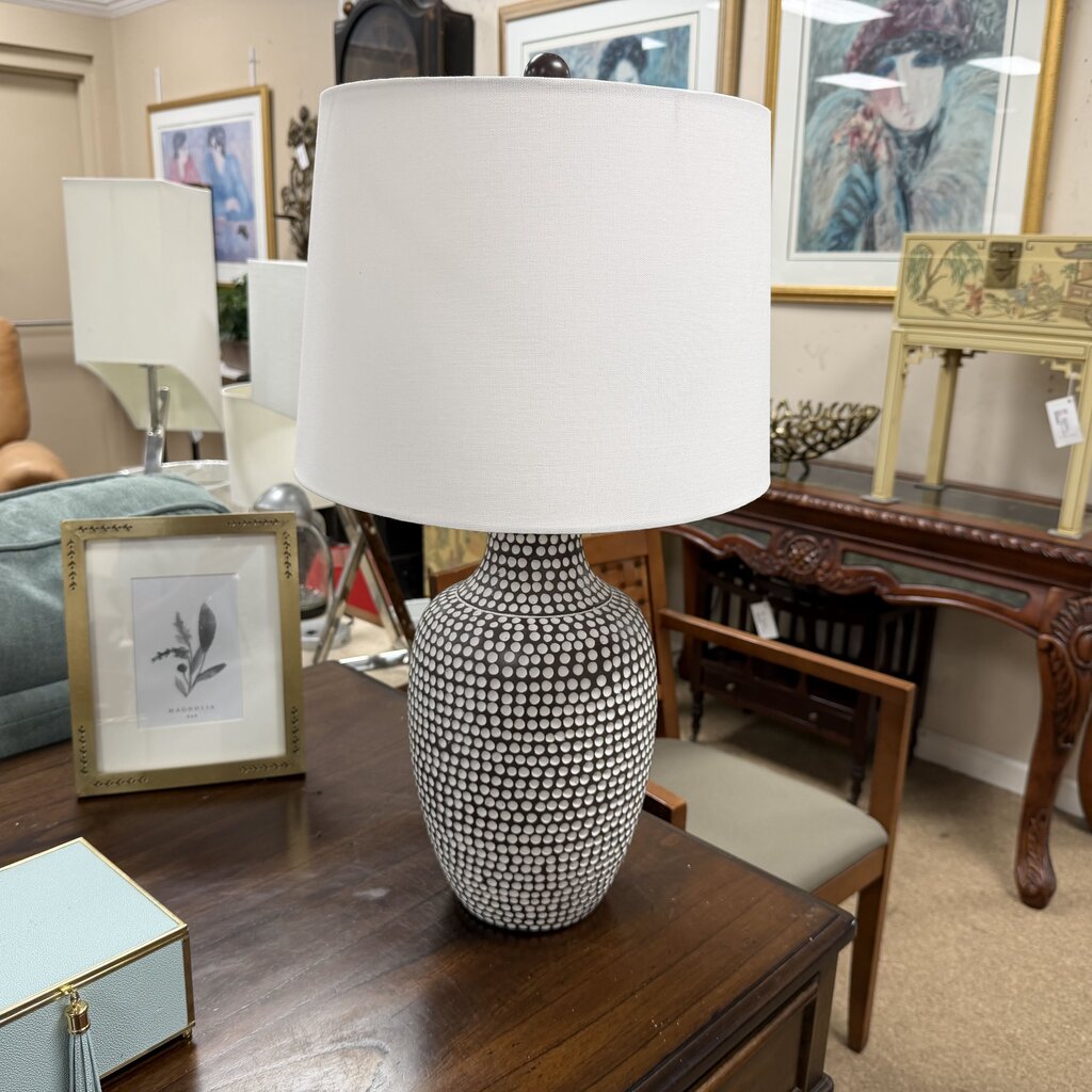 Indented Polka Dots Lamp