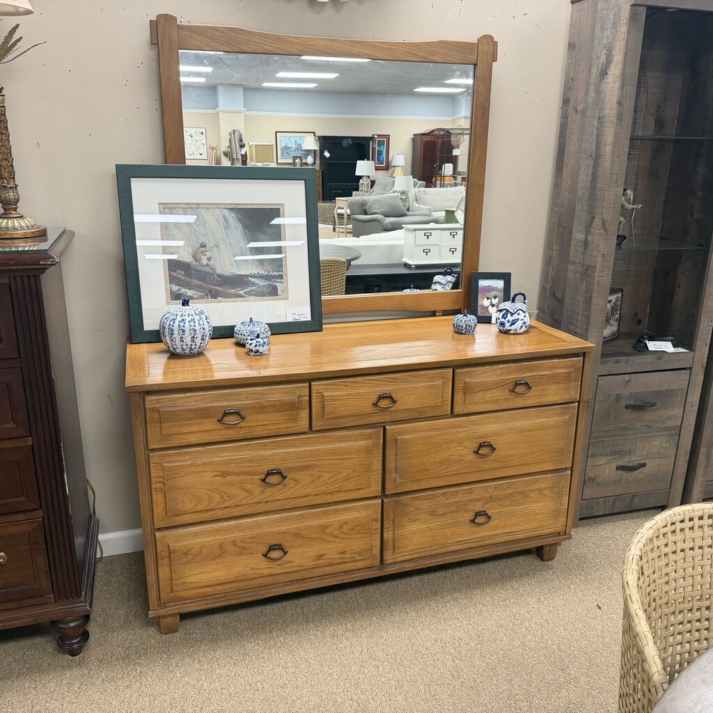 Vintage Maple Dresser w/Mirror