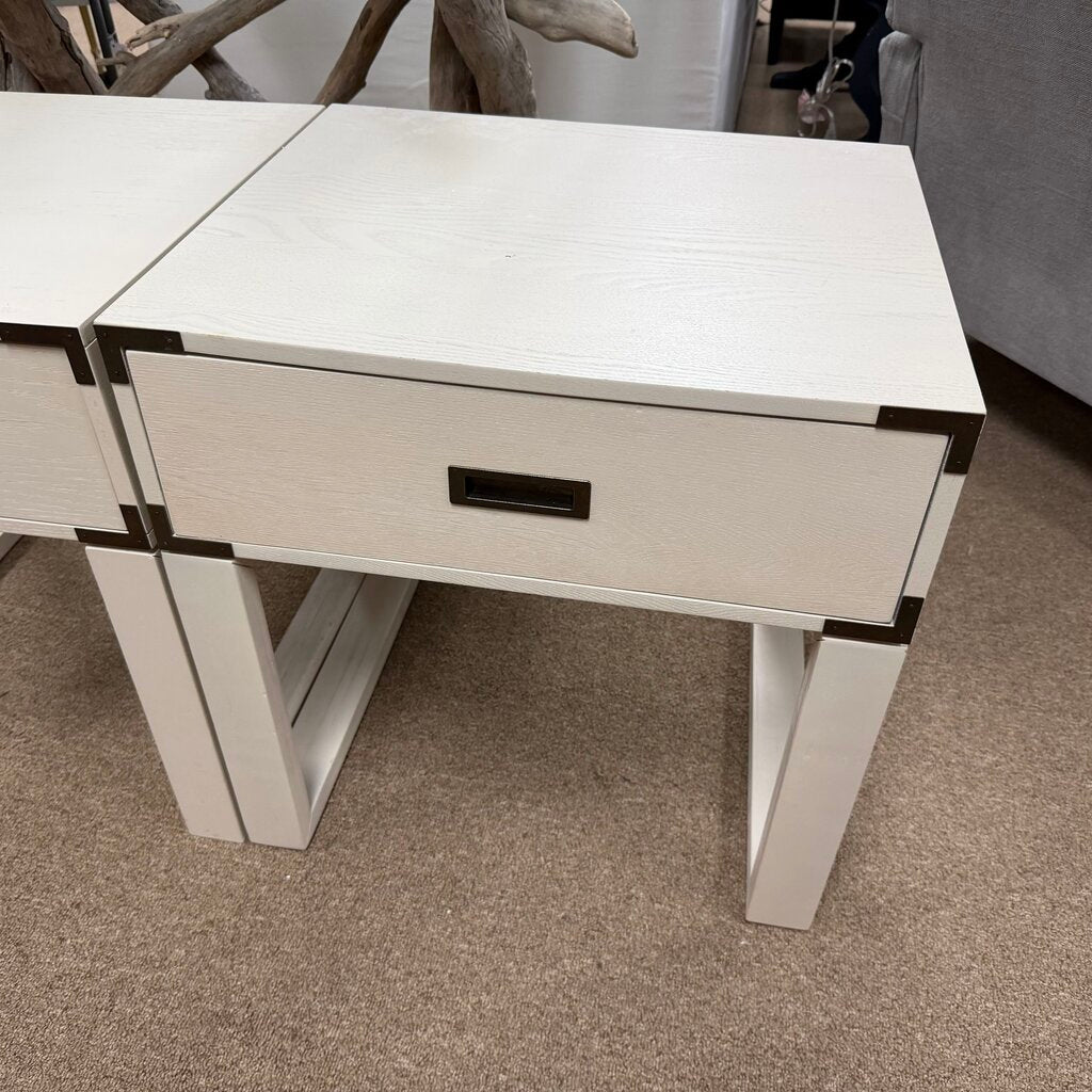 Pair Contemporary Nightstands