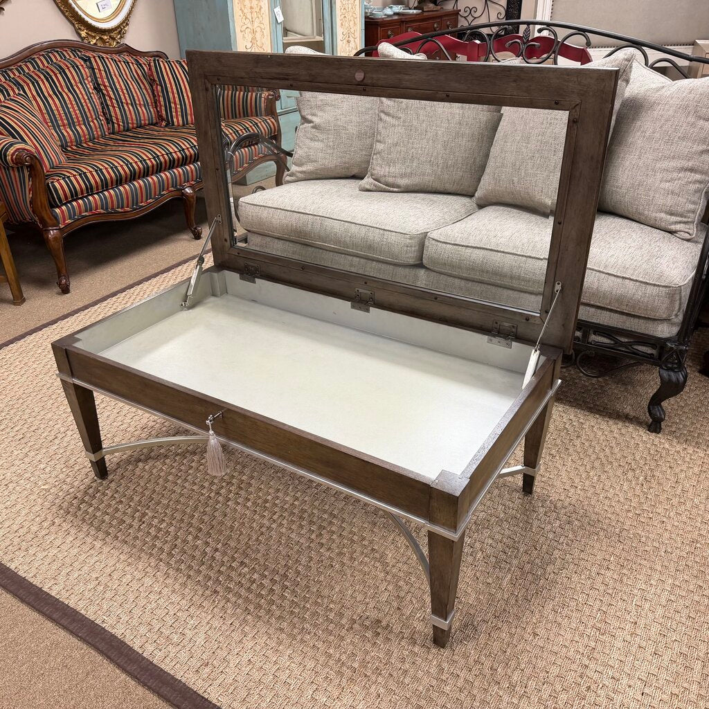 Display Style Coffee Table