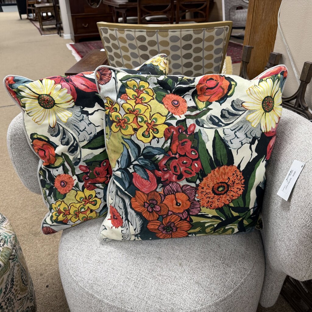 Pair Floral Pillows