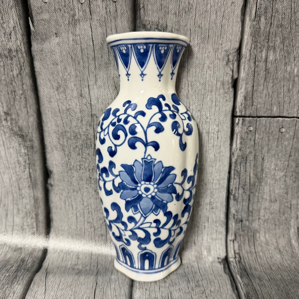 Chinoiserie Wall Pocket Vase