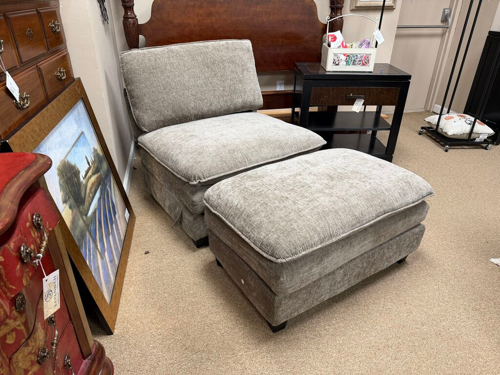 Modular Chair w/Ottoman