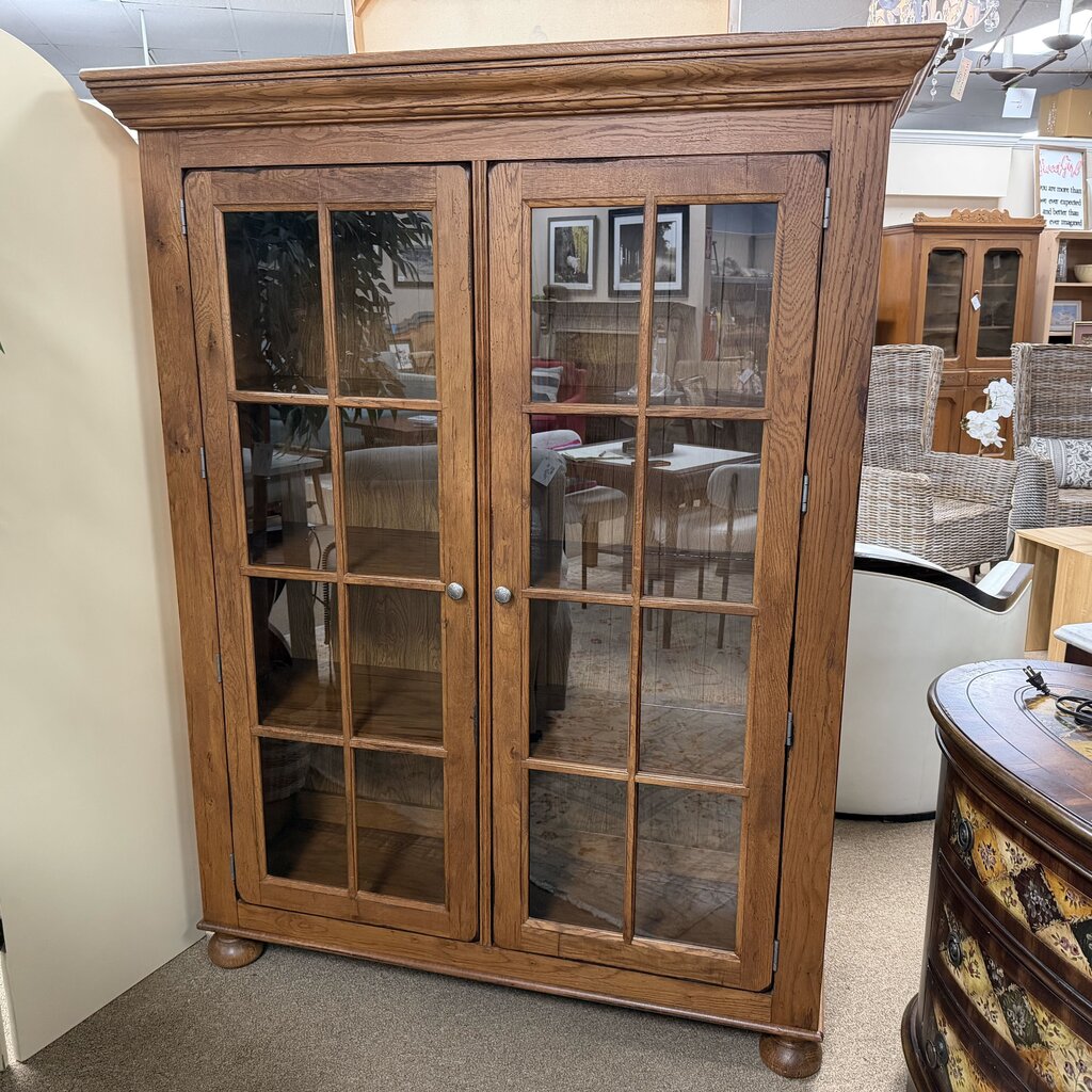 2-Dr Oak Display/China Cabinet