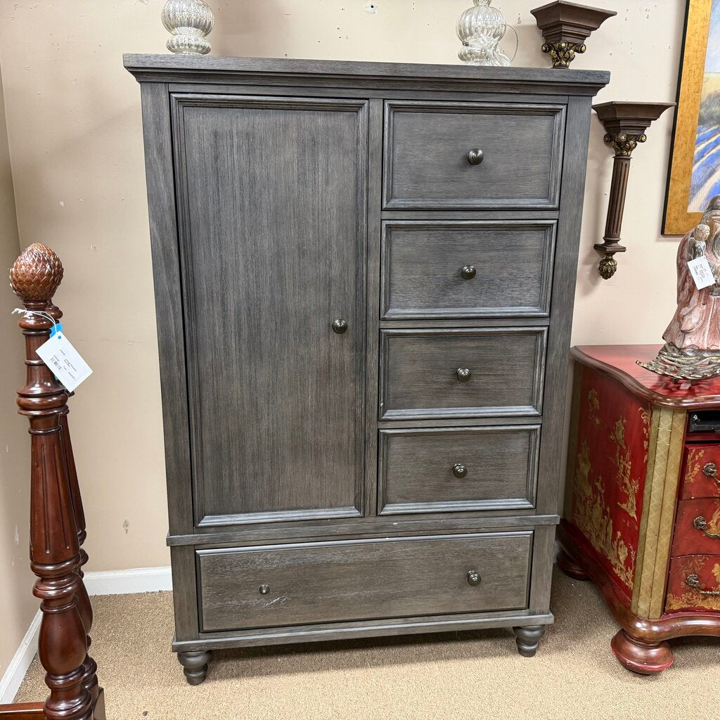 Weathered Wood Gentleman's Chest