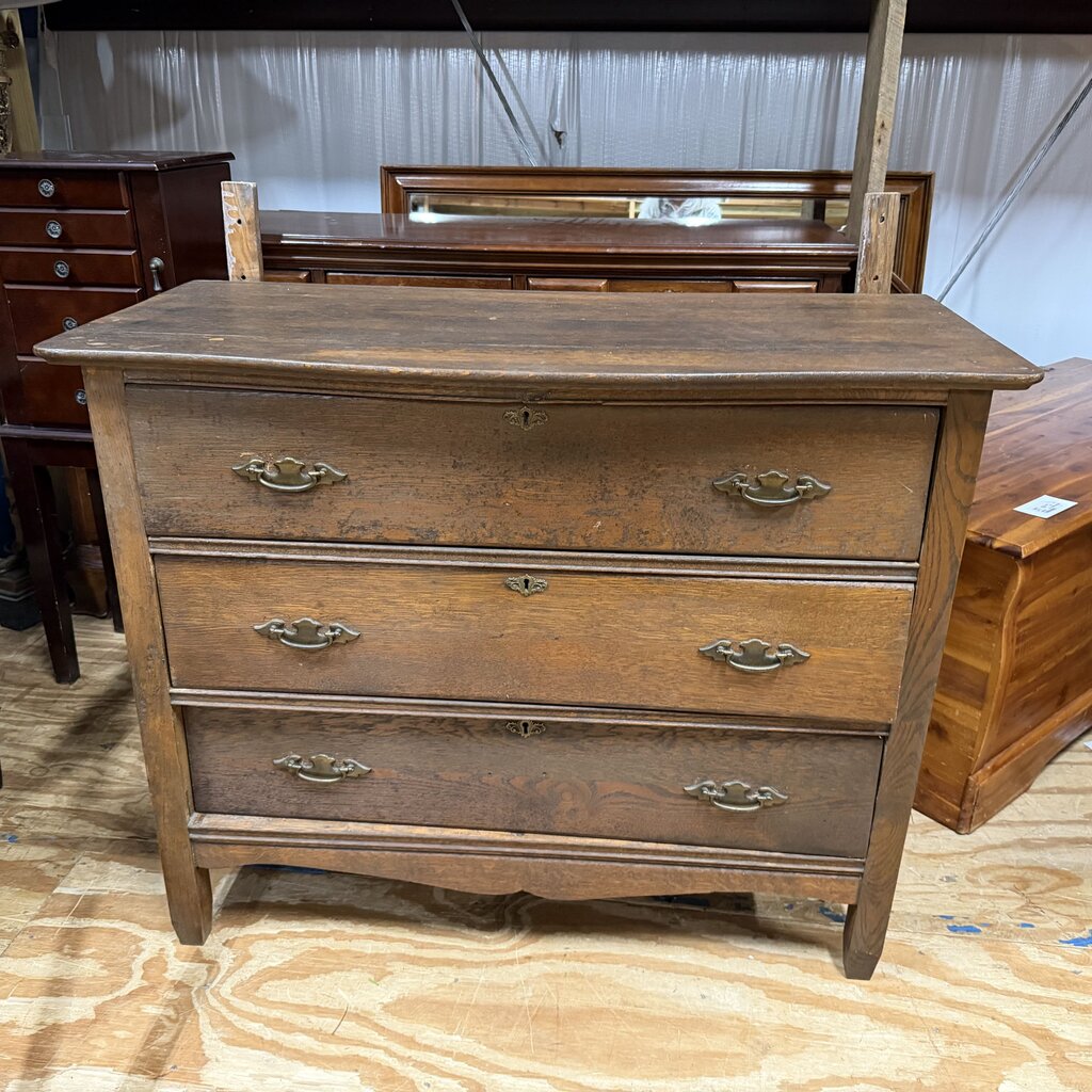 Vintage Oak Dresser w/Mirror