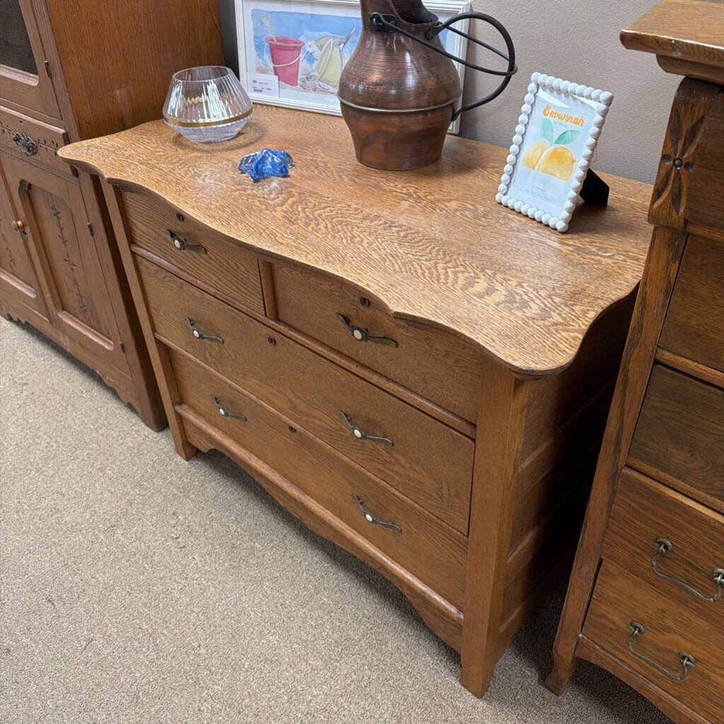 Antique Oak Chest of Drawers