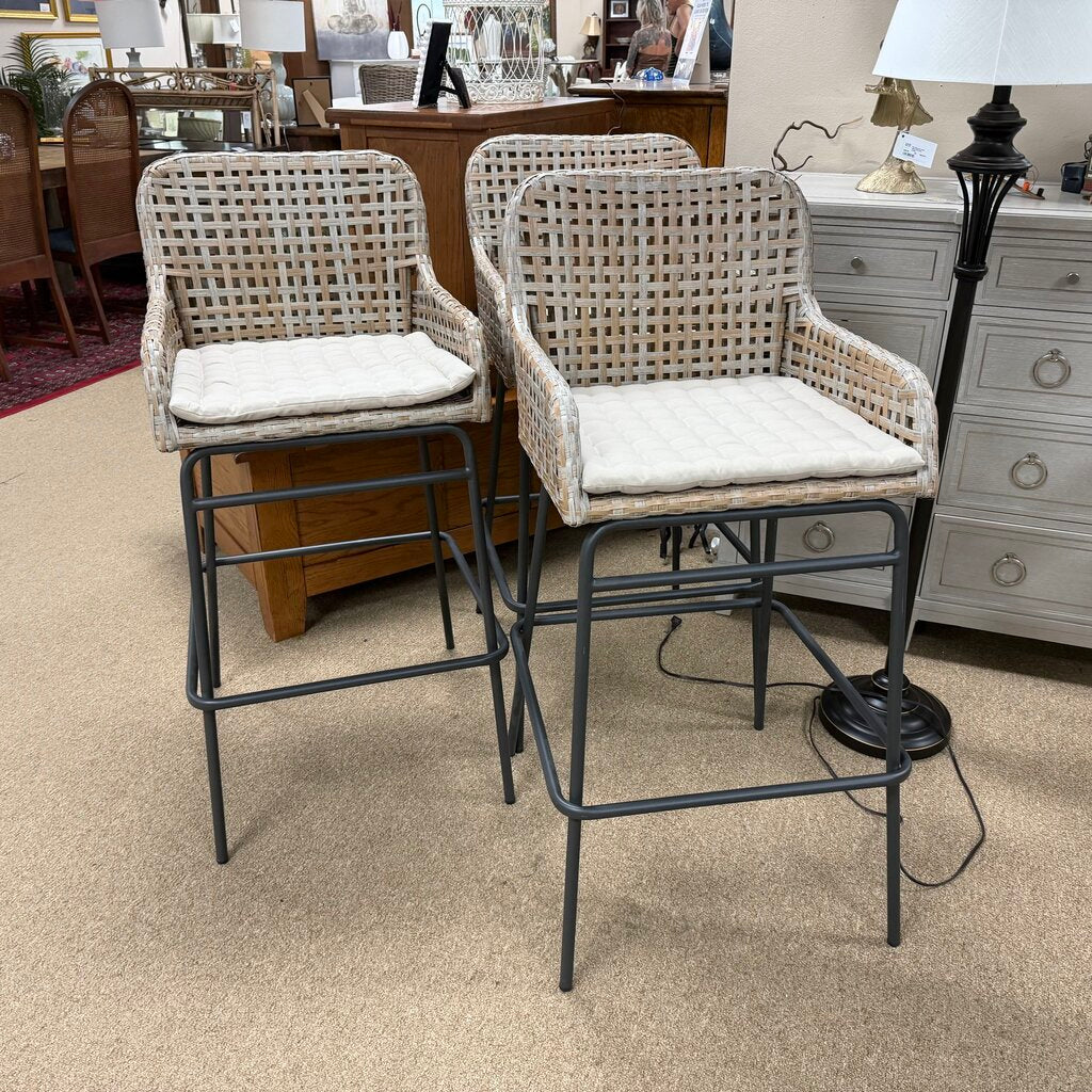 *NEW* Set/3 Bailey Woven Stools