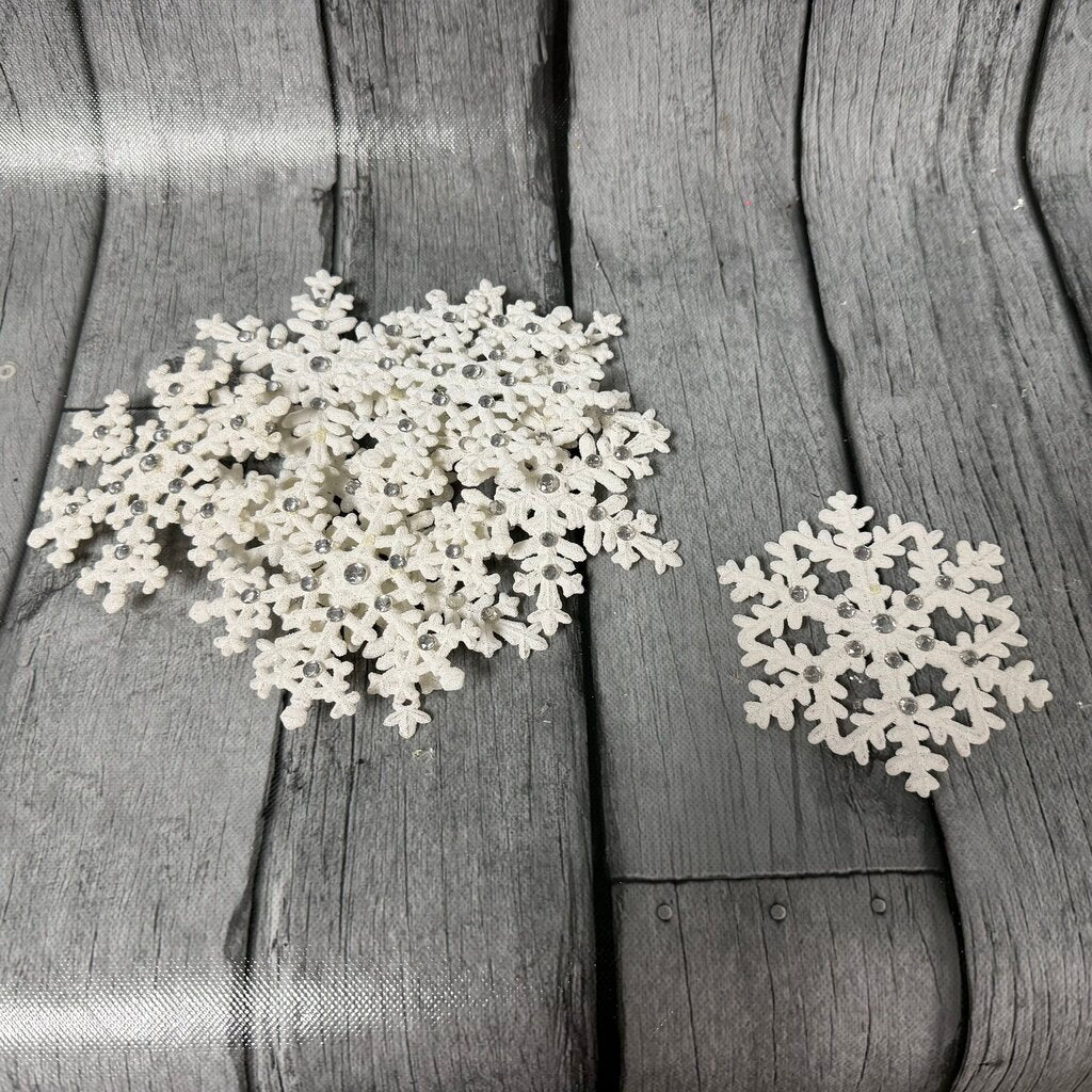 Set/9 White Snowflake Ornaments