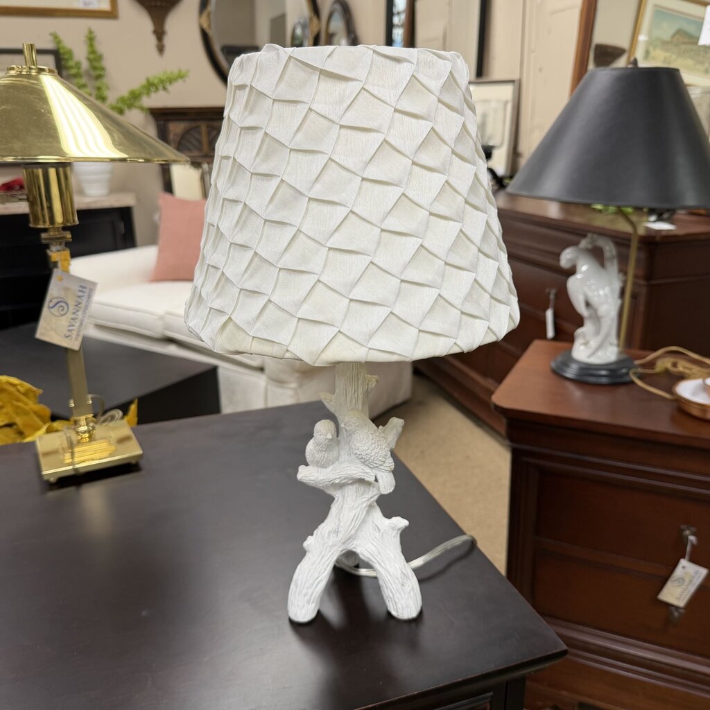 Small White Birds Lamp