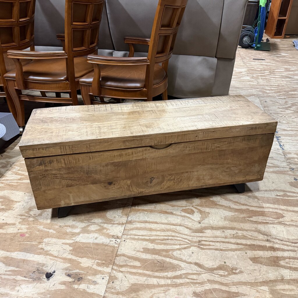 Rustic Wood Storage Trunk/Bench