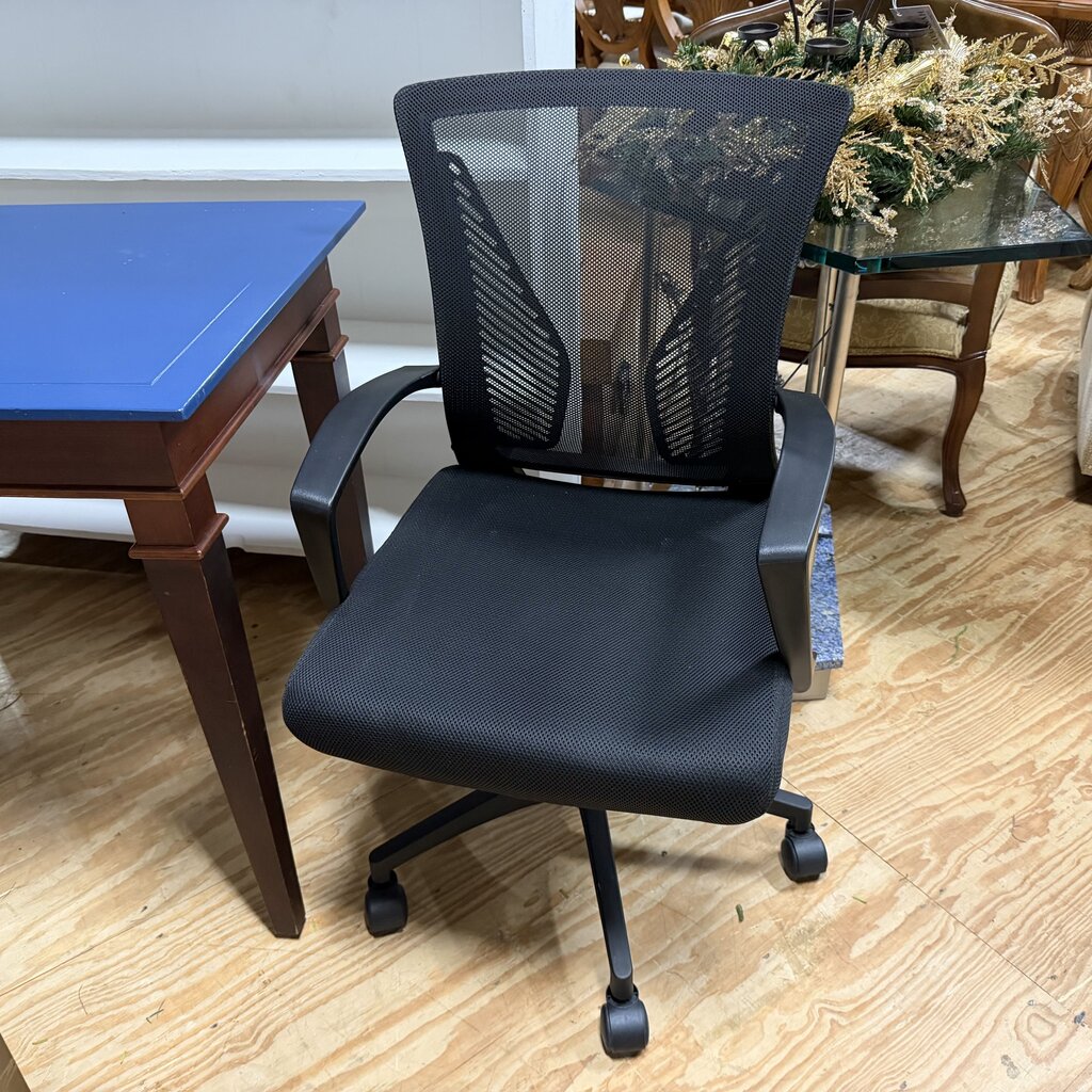 Black Mesh Office Chair