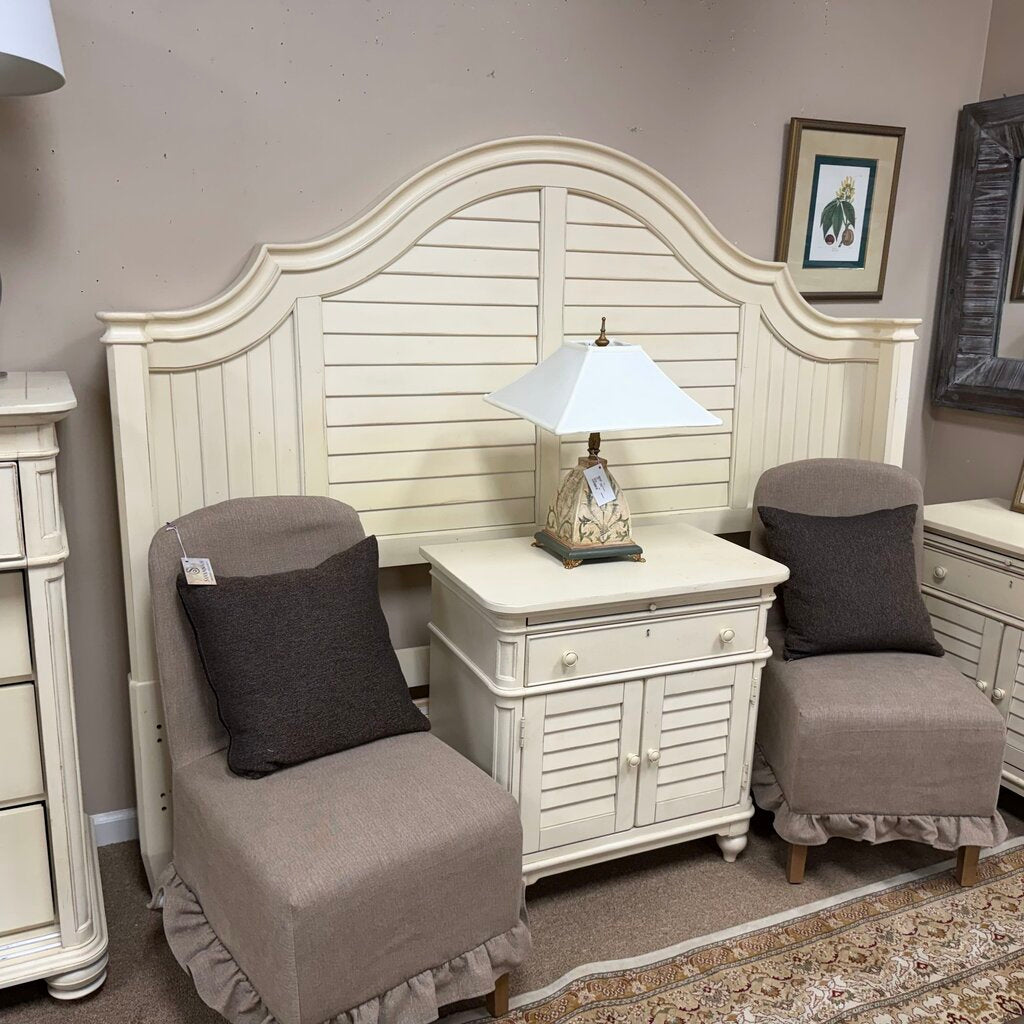 Paula Deen Steel Magnolia Cream Bed