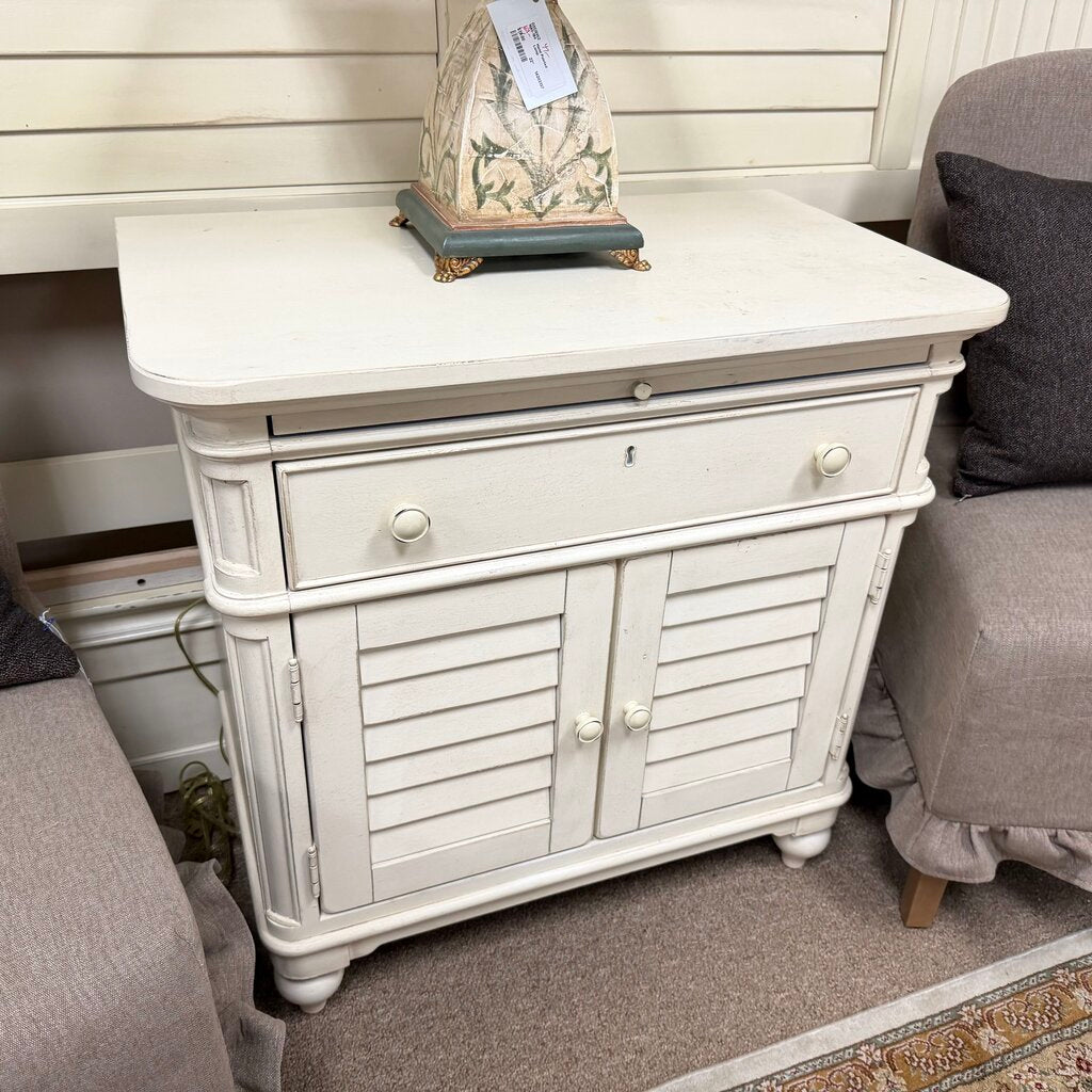 Pair Paula Deen Steel Magnolia Cream Nightstands