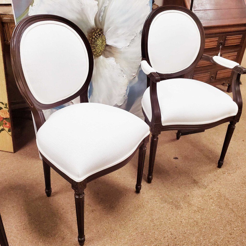 Set/8 Chairs